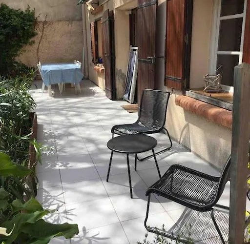 Appartement Coeur De - Parking - Rez De Jardin *