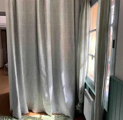 Appartement Coeur De - Parking - Rez De Jardin *